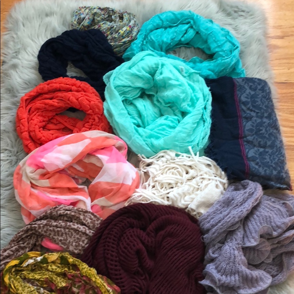 VARIETY of scarves